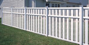 custom vinyl fence installation